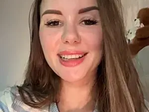 Alina_Vibe_Me
