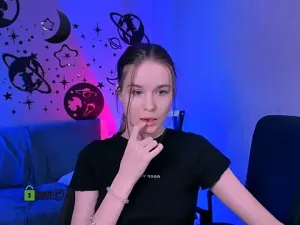 angie_foxy1